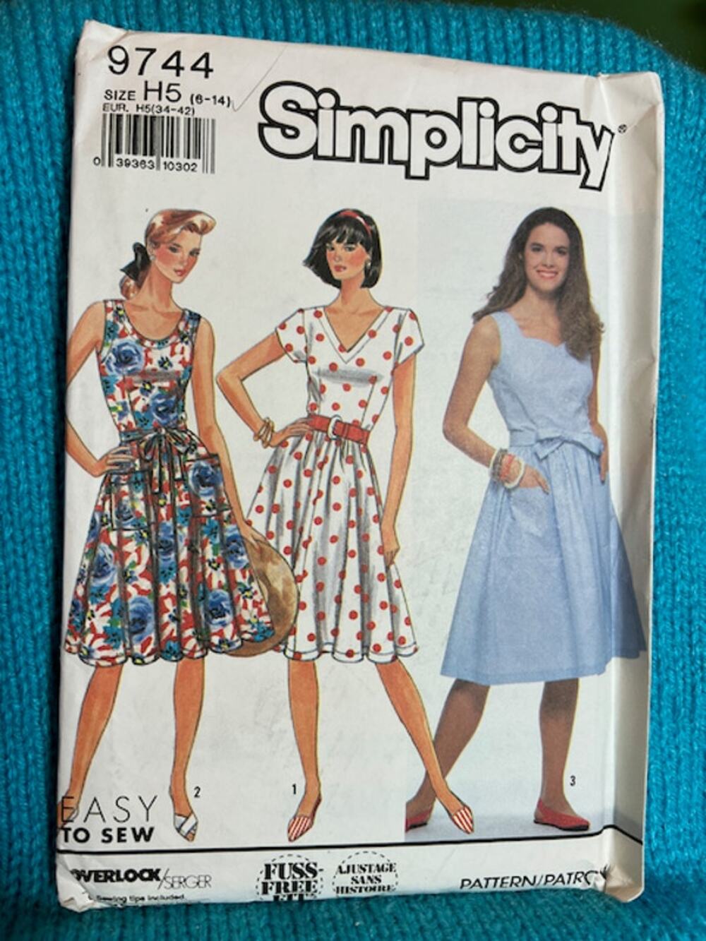 Simplicity 9744 pattern dress swing skirt 1980s size 6-14